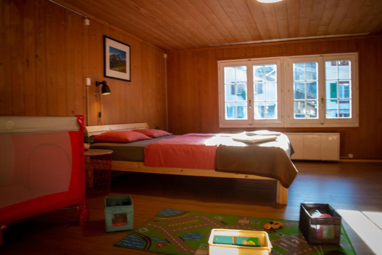 Uncle Eric'S Chalet Matten bei Interlaken ภายนอก รูปภาพ